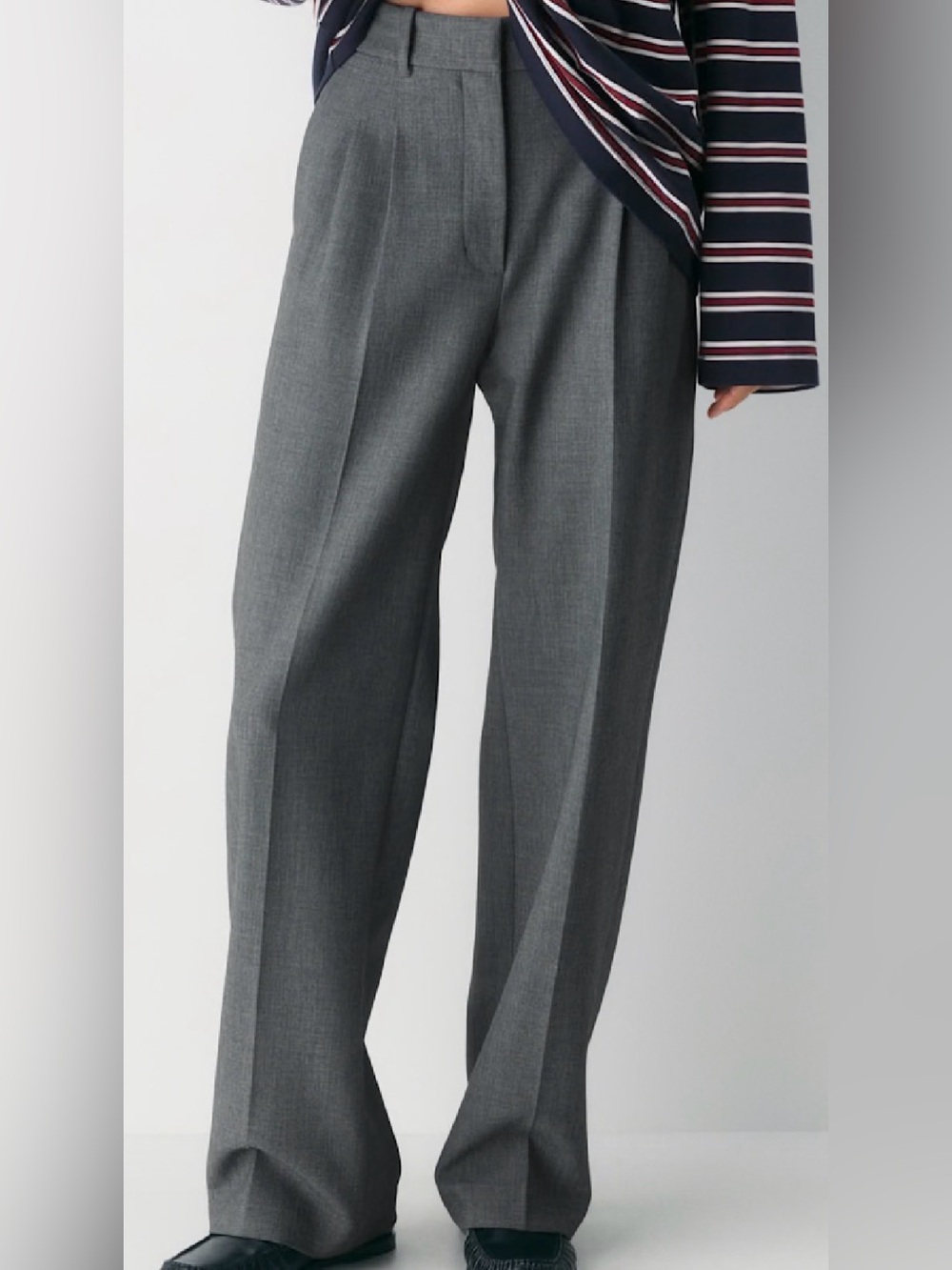 Aritzia Effortless Pants